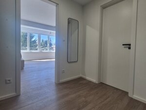 20260407_142540_resized